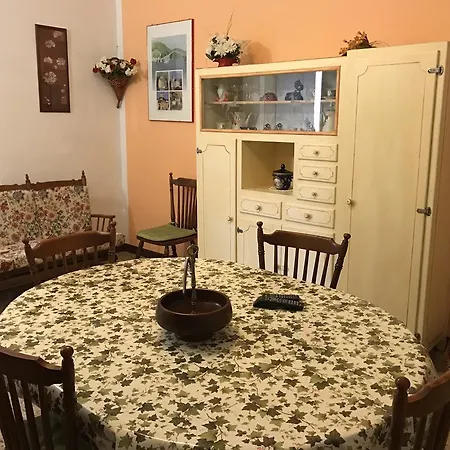 La Casa Dei Limoni Apartment *